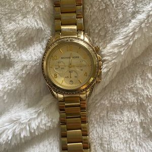 Michael kors gold watch!